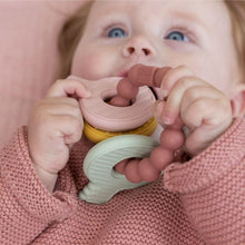 Carica l&#39;immagine nel visualizzatore di Gallery, CHIAVI DA DENTIZIONE IN SILICONE ROSA - LITTLE DUTCH